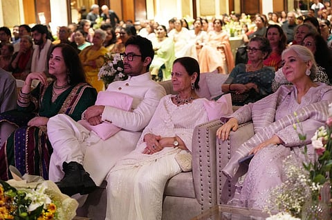 Aamir Khan And Zeenat Hussain